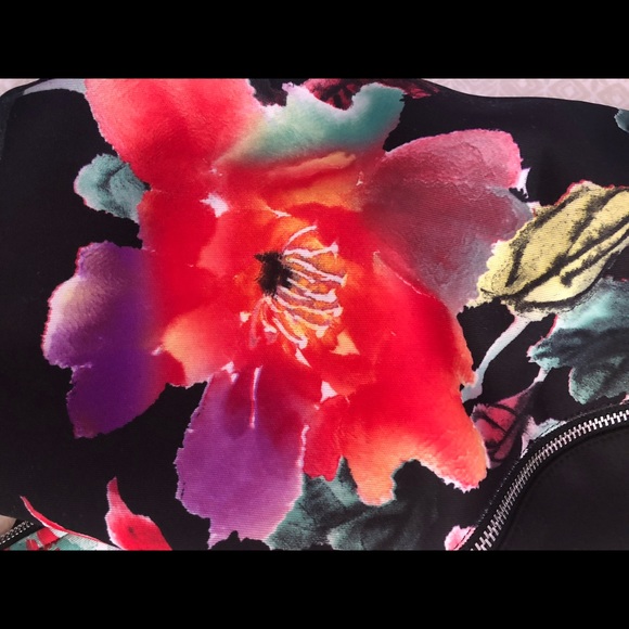 Mustard Seed Crop Top ❤️ - Picture 6 of 8